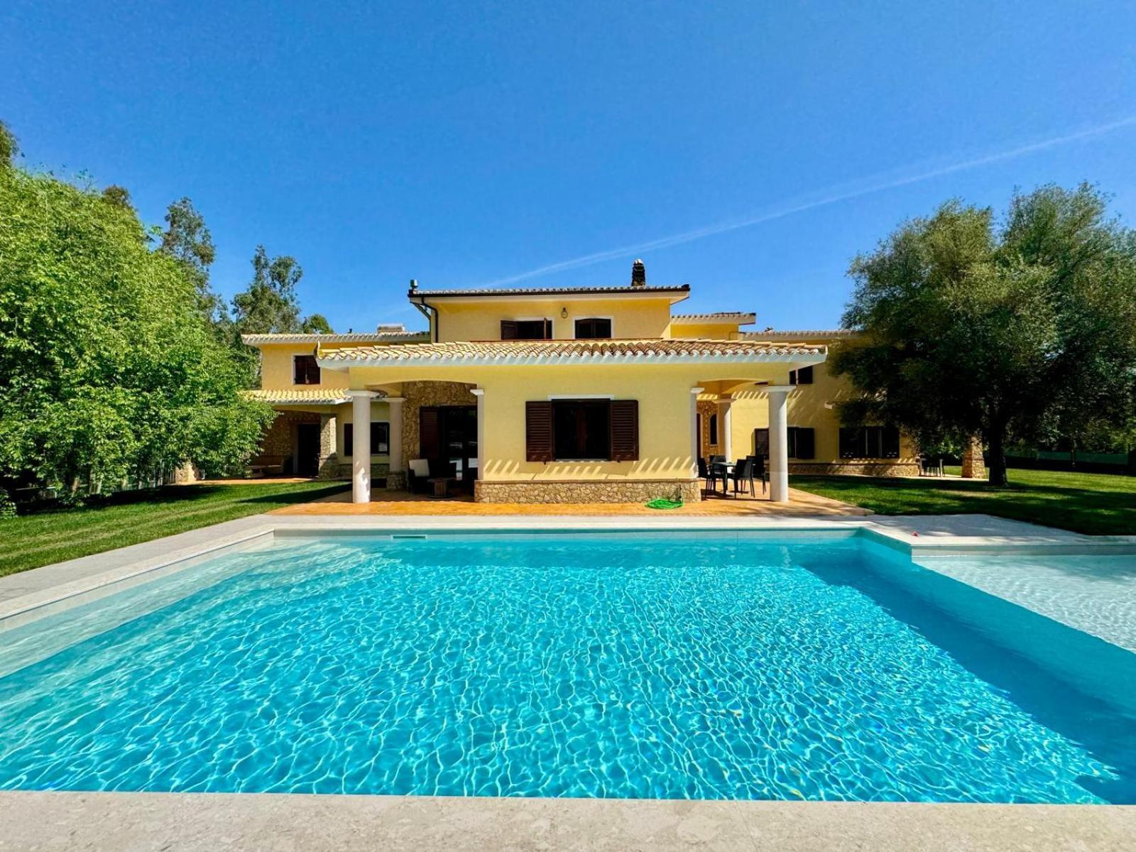 Villa With Pool Cardedu Zewnętrze zdjęcie