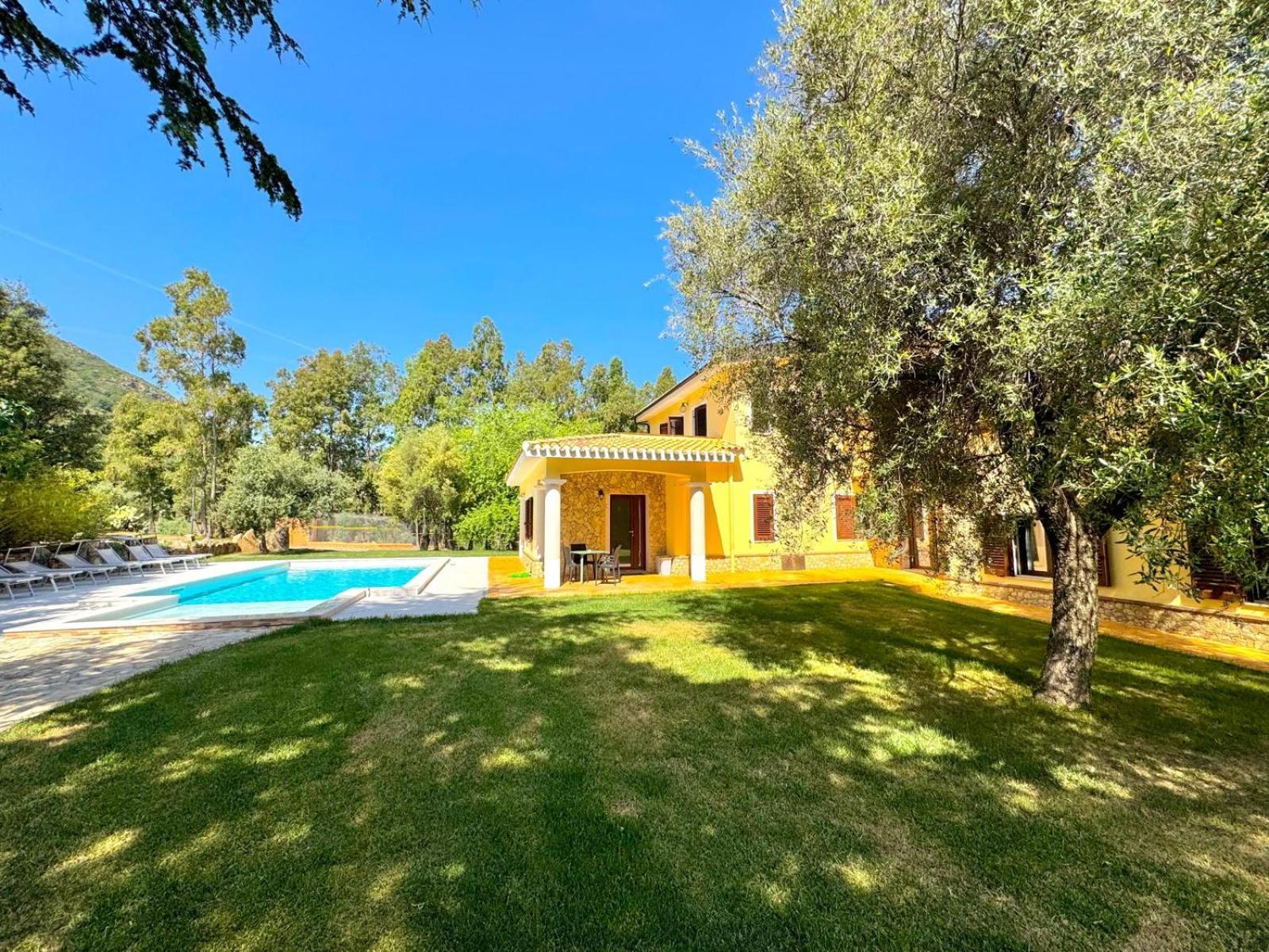 Villa With Pool Cardedu Zewnętrze zdjęcie